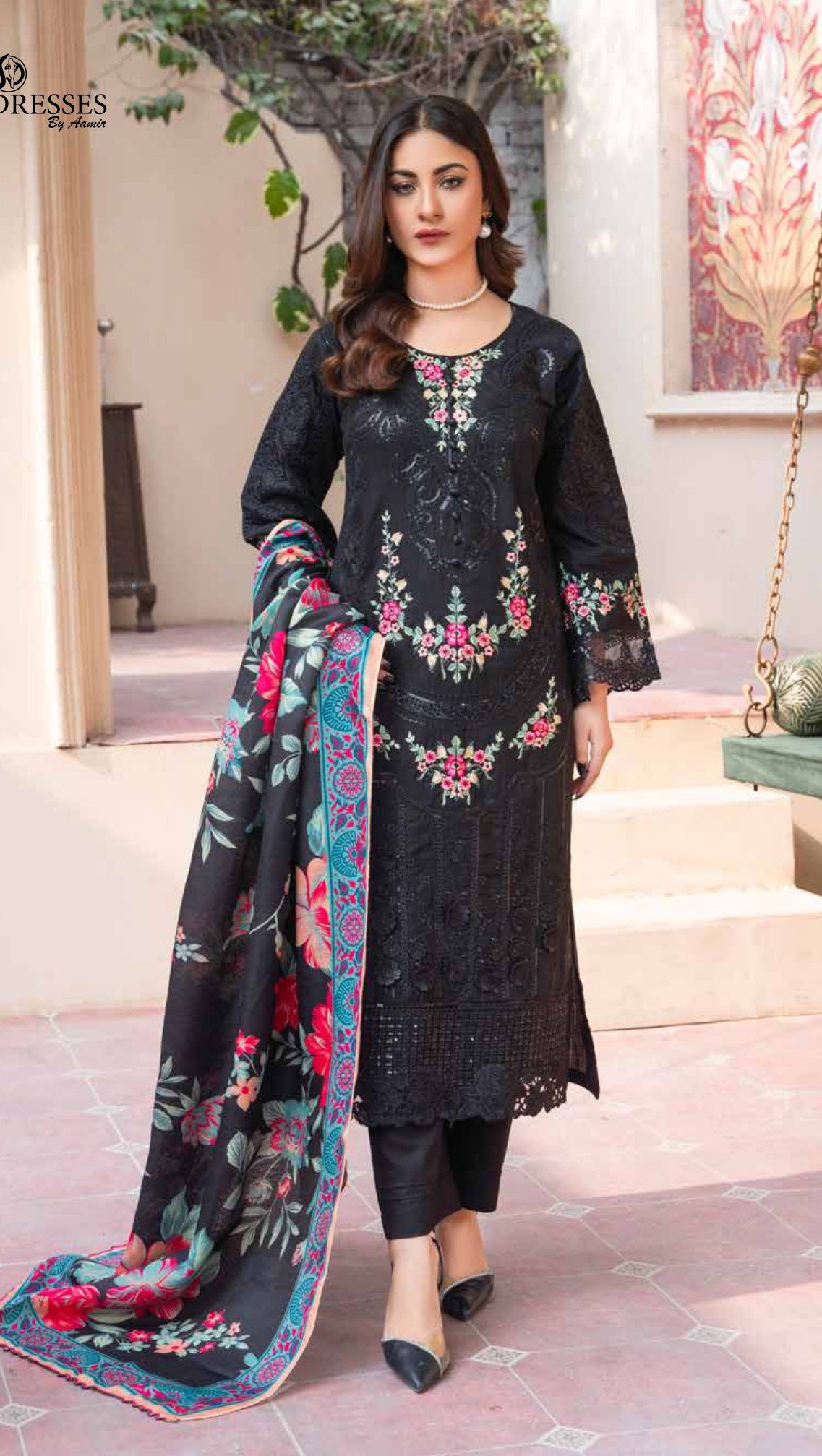 Luxury Black Floral Embroidered 3-Piece Suit, Ashi 2 D1 - Image 2
