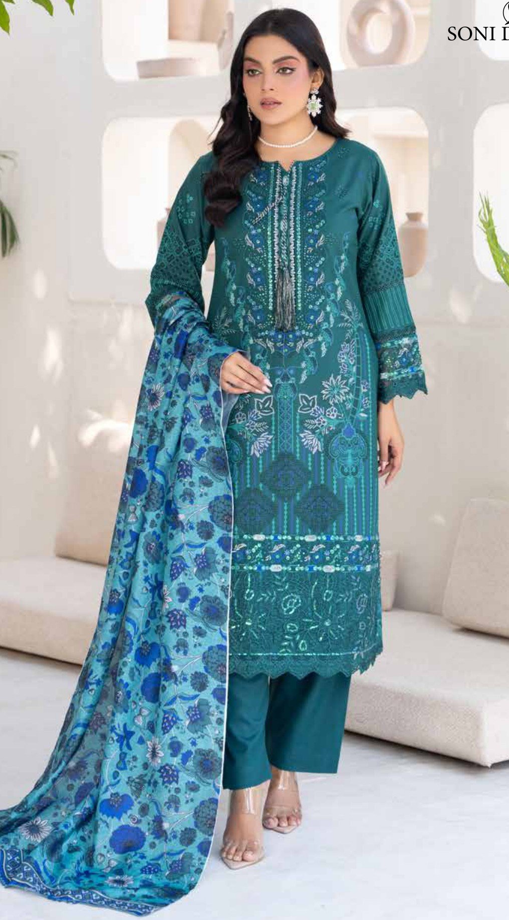Luxury Emerald Green Embroidered 3-Piece Suit with Blue Floral Dupatta, Zouq D6